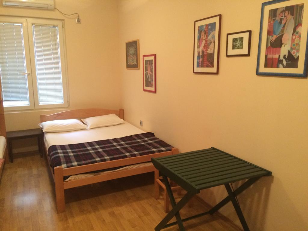 Hostel Jasmin Belgrade Luaran gambar